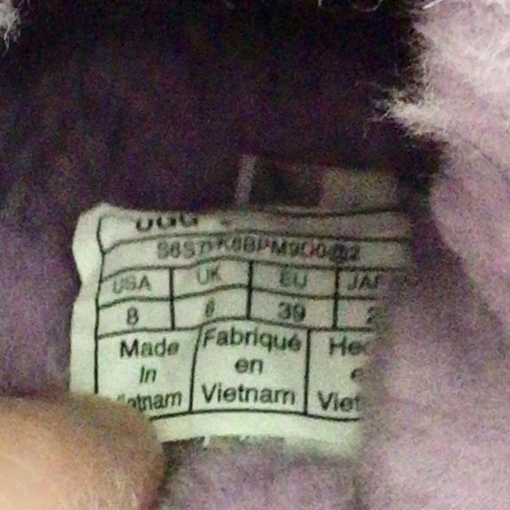 UGG Super Fluff Slipper Sandal Lilac Bloom 8 NWOT